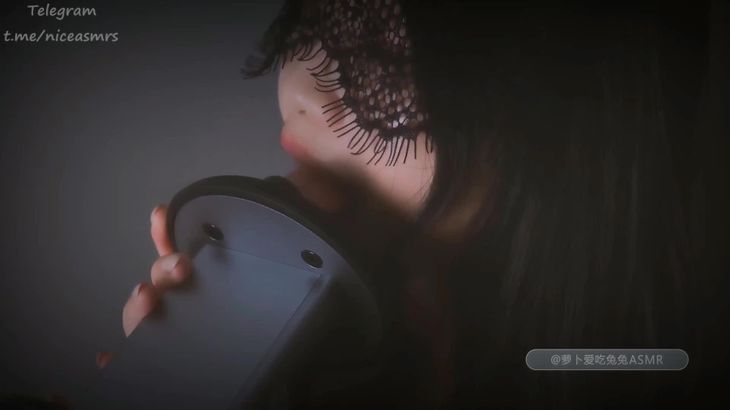 ASMR萝卜爱吃兔兔 舔耳福利2