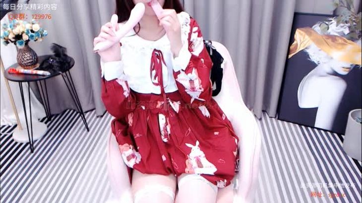 [纯情×九九]ASMR洛丽塔白丝舔棒棒娇喘诱惑