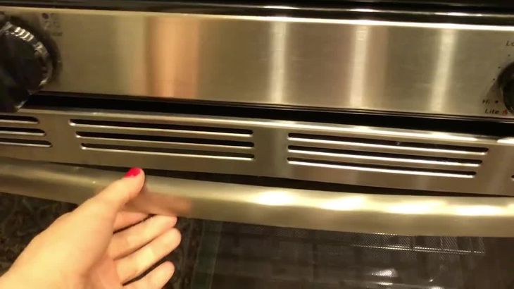 [红唇阿姨](ASMR) Baking Godiva Cookies Just For You